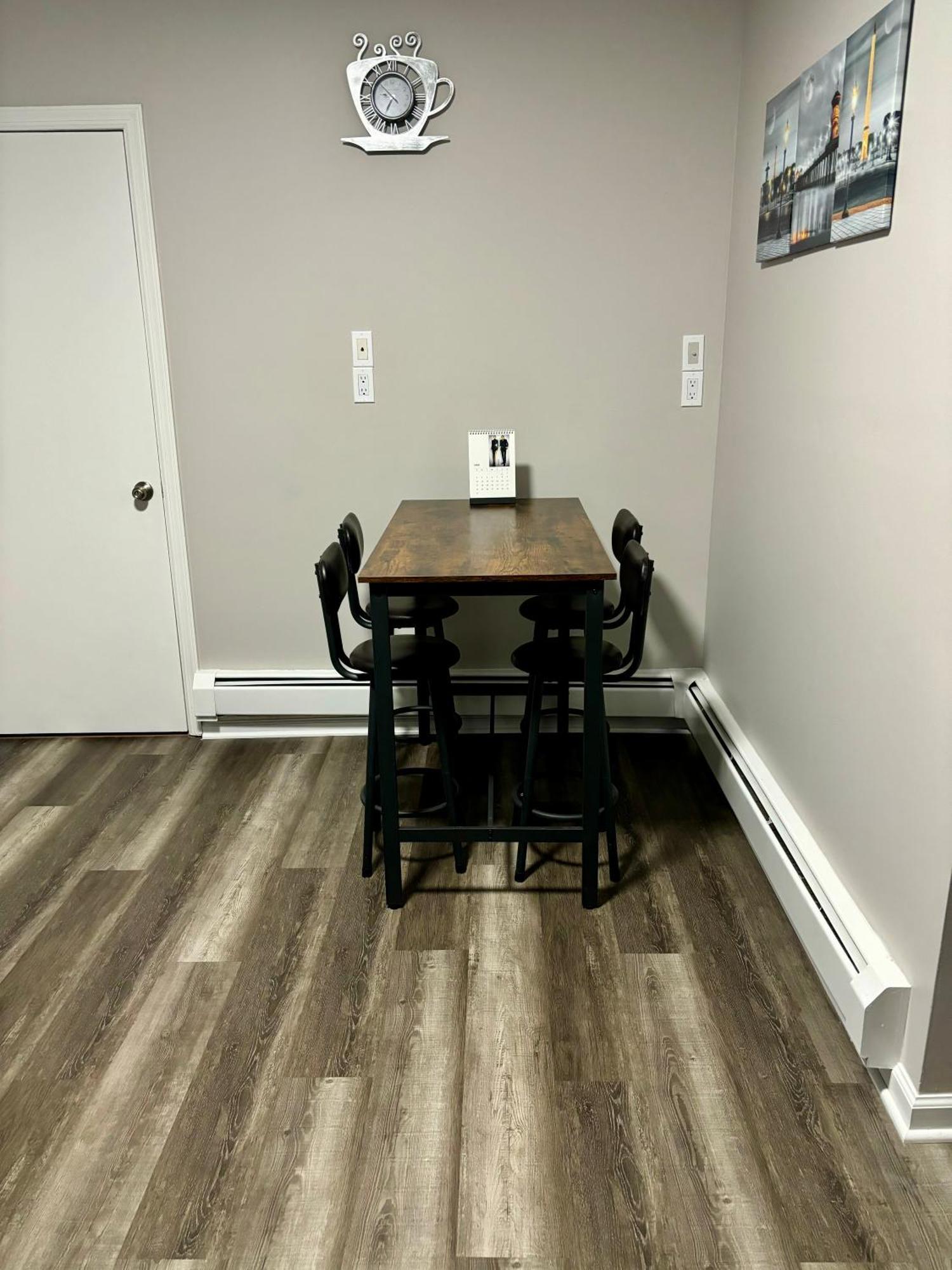 Iron Bound Gem Apartment Newark Bagian luar foto