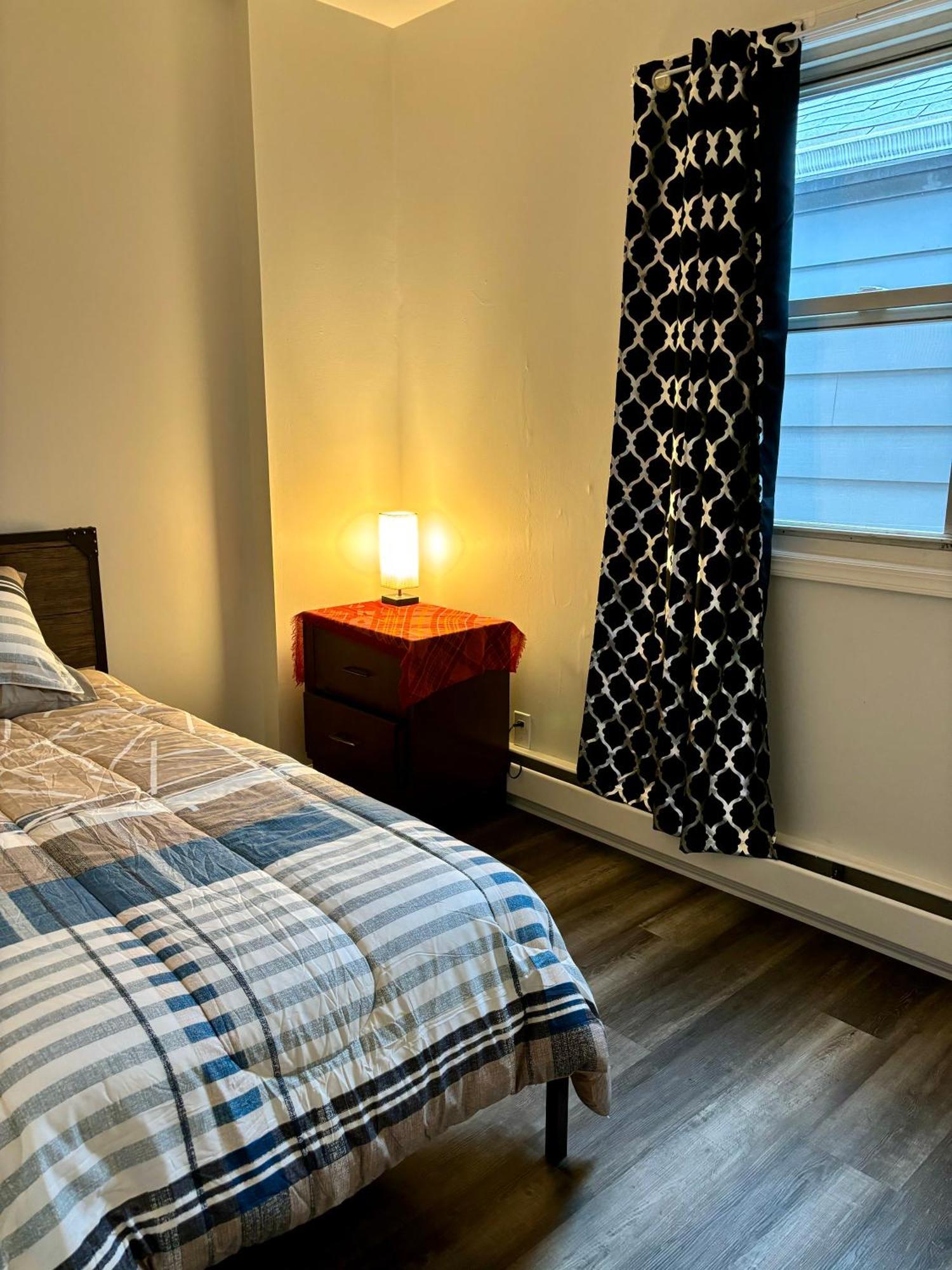 Iron Bound Gem Apartment Newark Bagian luar foto