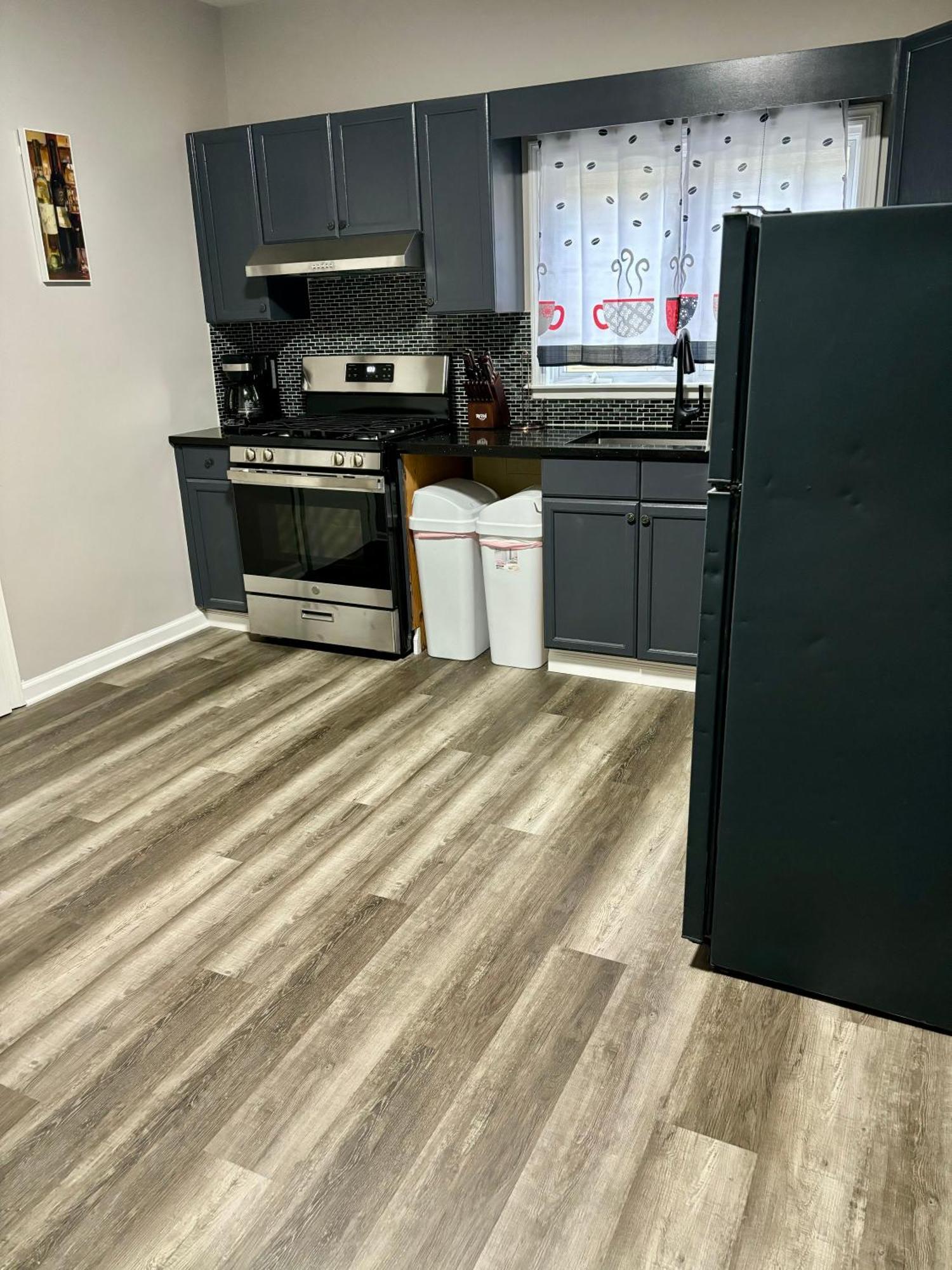 Iron Bound Gem Apartment Newark Bagian luar foto
