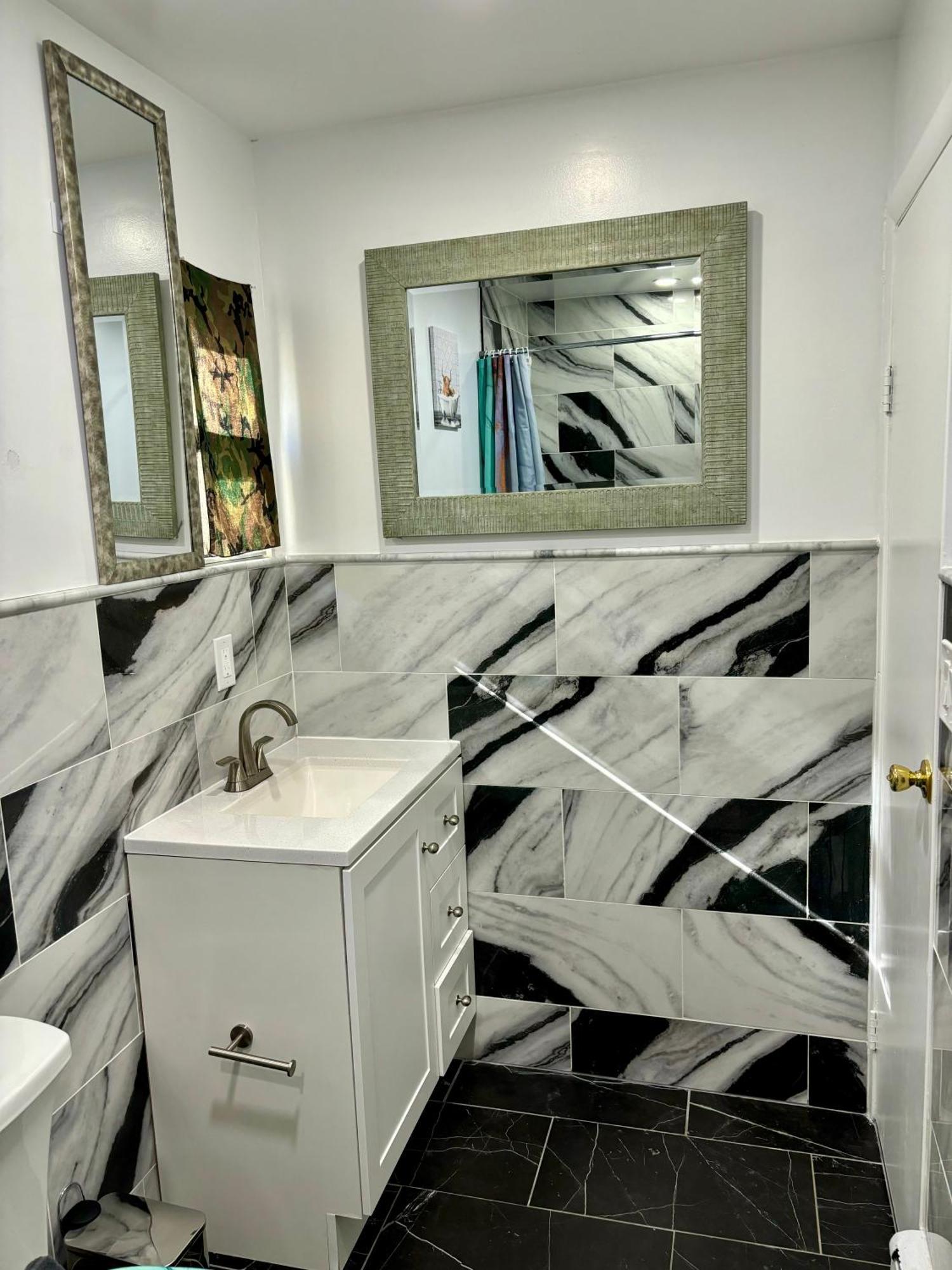 Iron Bound Gem Apartment Newark Bagian luar foto