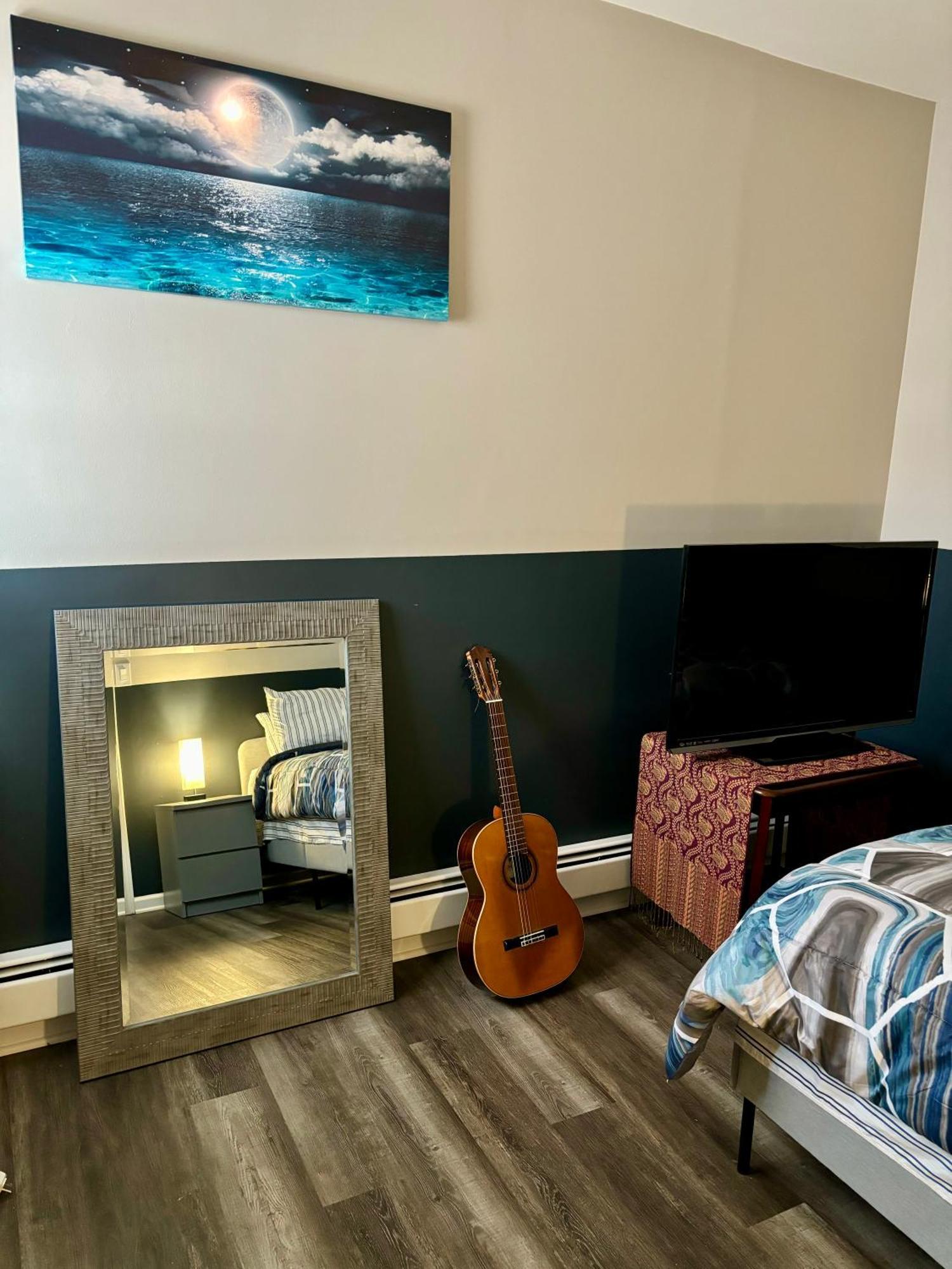 Iron Bound Gem Apartment Newark Bagian luar foto